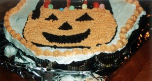 Halloween Cupcake Cake
